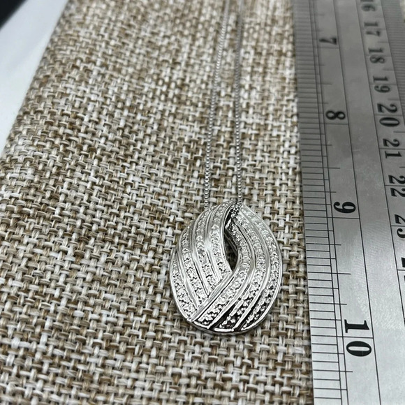 Vintage Technibond Platinum Over Sterling Silver Pendant Necklace - 18" - Picture 15 of 16